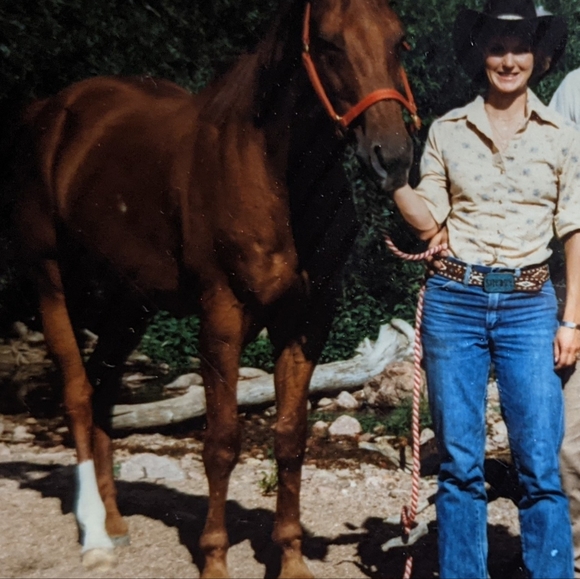 Meet your Posher, Sherry - Picture 14 of 16